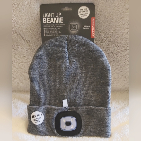 🌺 NWT Kikkerland Light Up Beanie (Gray)(Unisex) - Picture 1 of 6